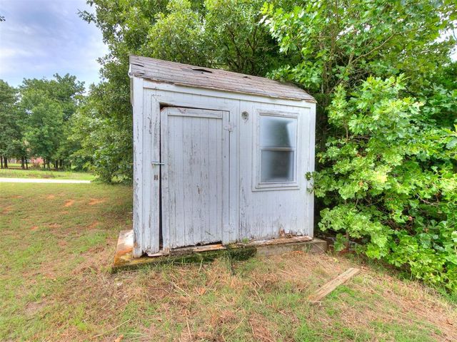 30305 Hardesty Road, Mcloud, OK 74851