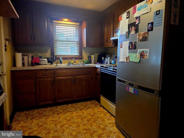1953 EATON AVE, Bethlehem, PA 18018