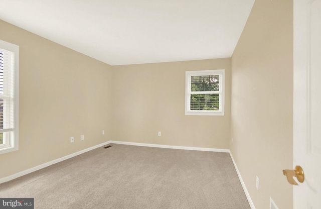 22 COVENTRY DR, Carlisle, PA 17015