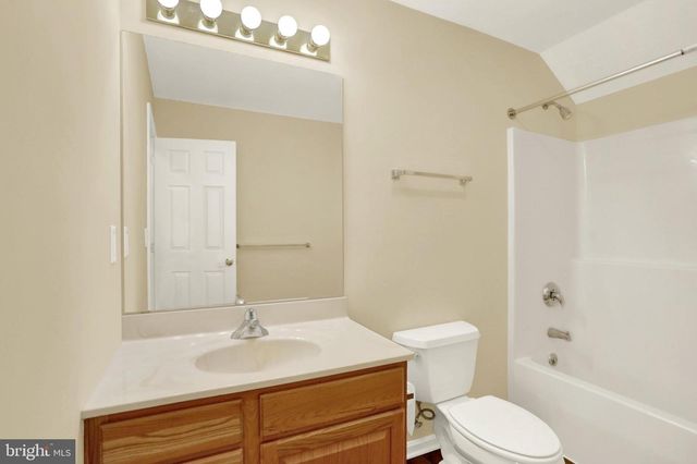 22 COVENTRY DR, Carlisle, PA 17015
