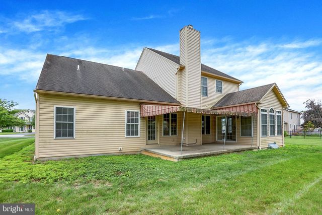 22 COVENTRY DR, Carlisle, PA 17015