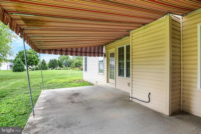 22 COVENTRY DR, Carlisle, PA 17015