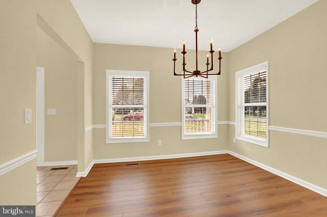 22 COVENTRY DR, Carlisle, PA 17015