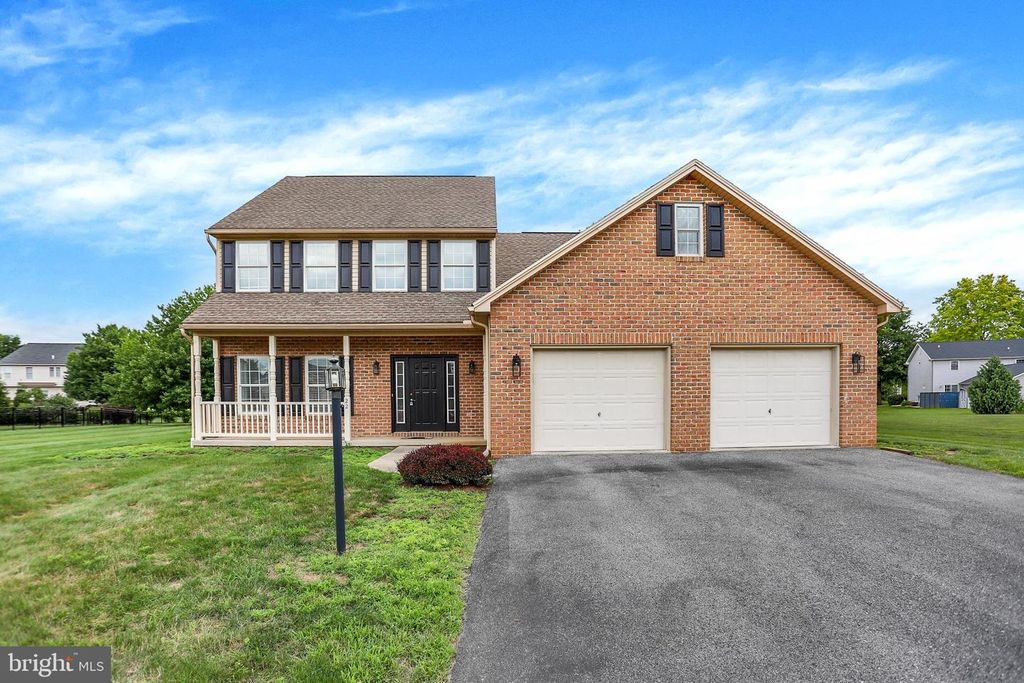 22 COVENTRY DR, Carlisle, PA 17015
