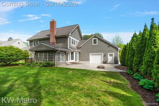 215 Lexington Boulevard, Royal Oak, MI 48073