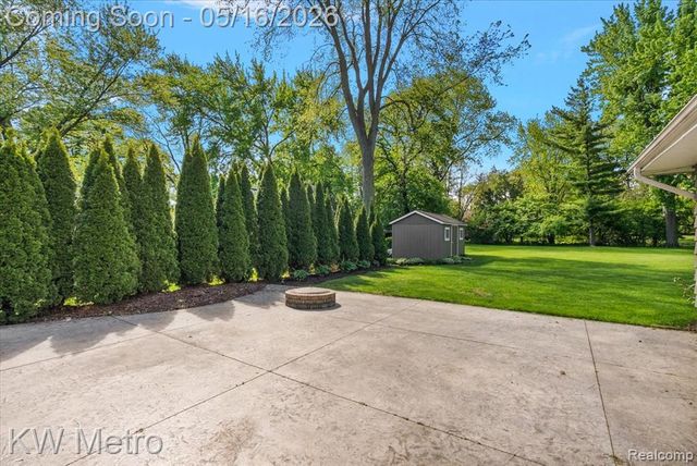 215 Lexington Boulevard, Royal Oak, MI 48073