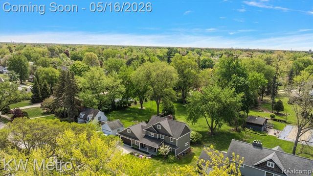 215 Lexington Boulevard, Royal Oak, MI 48073