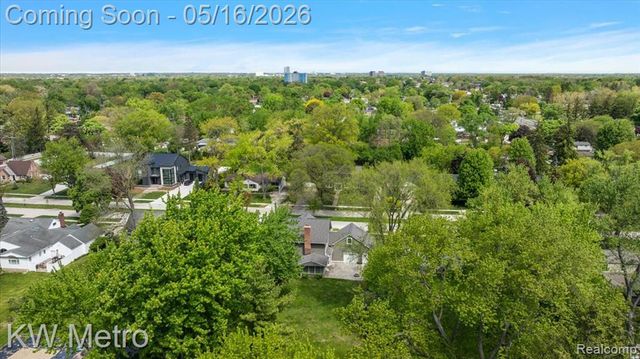 215 Lexington Boulevard, Royal Oak, MI 48073