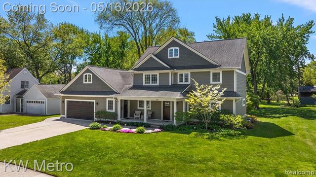 215 Lexington Boulevard, Royal Oak, MI 48073