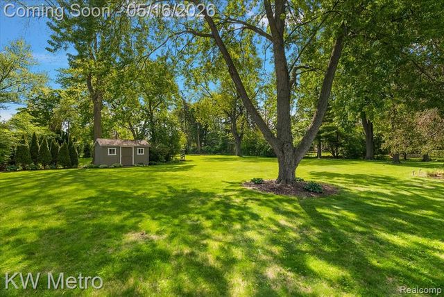 215 Lexington Boulevard, Royal Oak, MI 48073