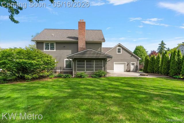215 Lexington Boulevard, Royal Oak, MI 48073