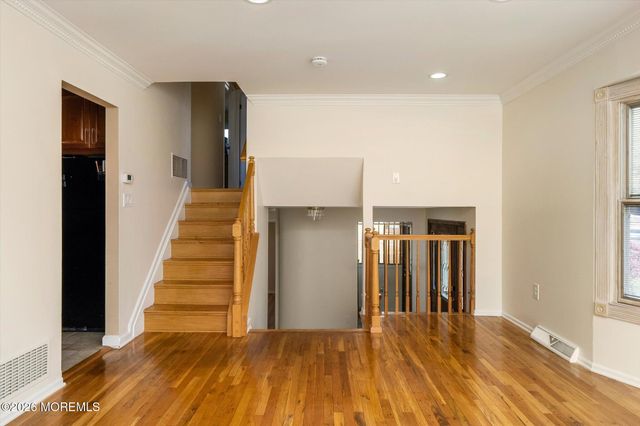 88 Stratford Drive, Manalapan, NJ 07726