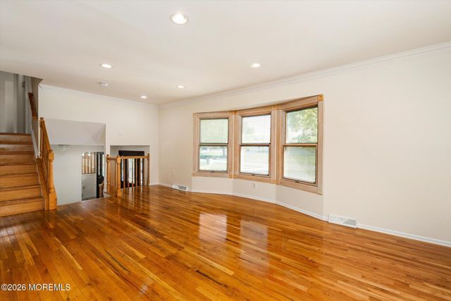 88 Stratford Drive, Manalapan, NJ 07726