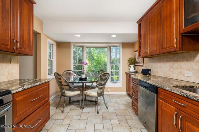 88 Stratford Drive, Manalapan, NJ 07726