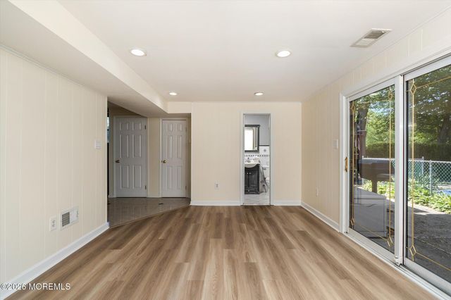 88 Stratford Drive, Manalapan, NJ 07726