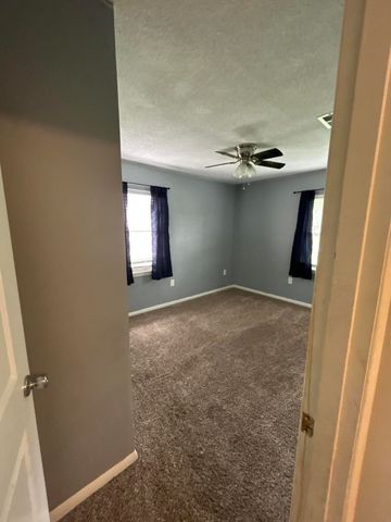102 4th St, New Llano, LA 71446