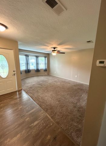 102 4th St, New Llano, LA 71446
