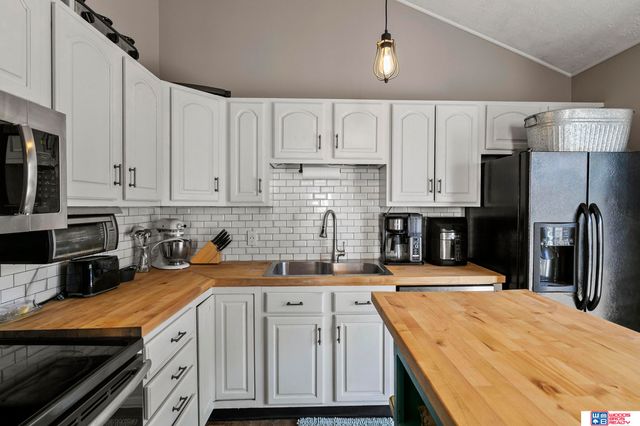 809 W Leon Street, Lincoln, NE 68521