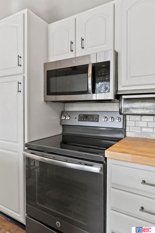 809 W Leon Street, Lincoln, NE 68521