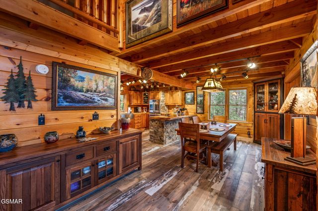 1903 Waters End Road, Walland, TN 37886