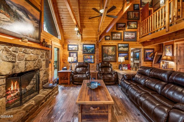 1903 Waters End Road, Walland, TN 37886