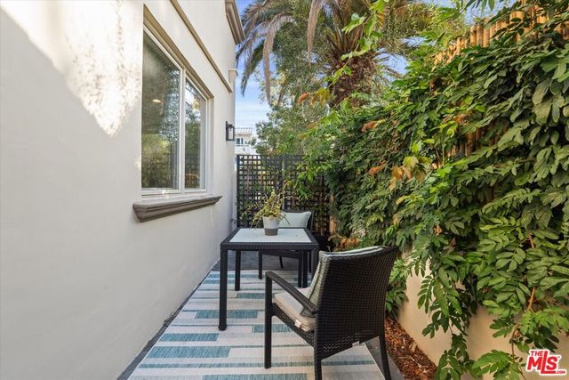 1032 3rd Street 101, Santa Monica, CA 90403