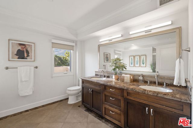 1032 3rd Street 101, Santa Monica, CA 90403