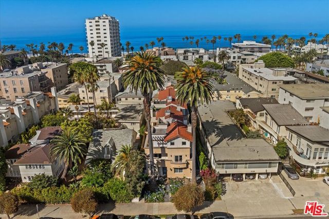 1032 3rd Street 101, Santa Monica, CA 90403