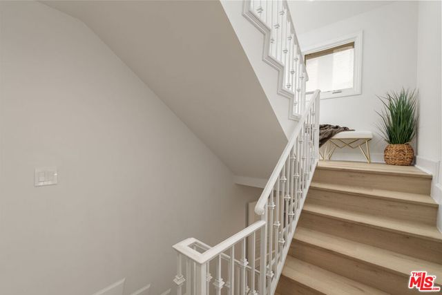 1032 3rd Street 101, Santa Monica, CA 90403