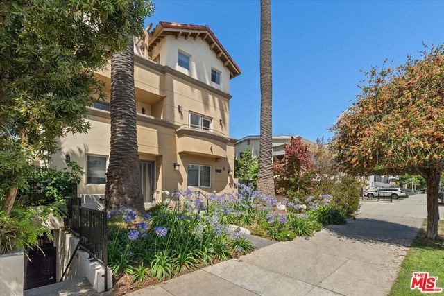 1032 3rd Street 101, Santa Monica, CA 90403