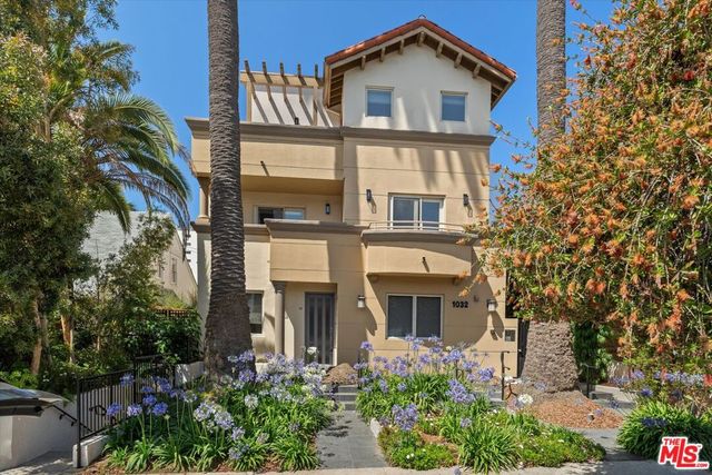 1032 3rd Street 101, Santa Monica, CA 90403