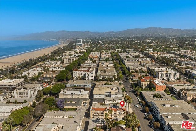 1032 3rd Street 101, Santa Monica, CA 90403
