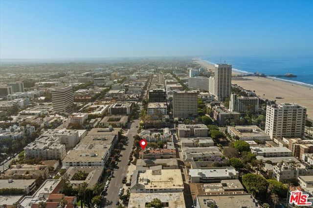 1032 3rd Street 101, Santa Monica, CA 90403