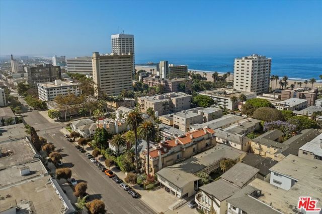 1032 3rd Street 101, Santa Monica, CA 90403