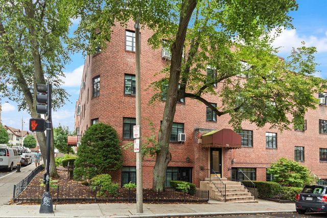 75 Strathmore Rd 6A, Boston, MA 02135
