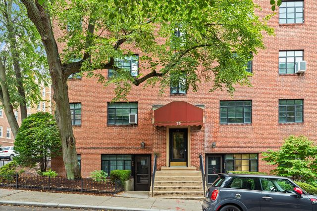 75 Strathmore Rd 6A, Boston, MA 02135
