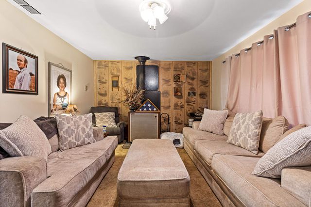 1009 DELIA DRIVE, Longview, TX 75601