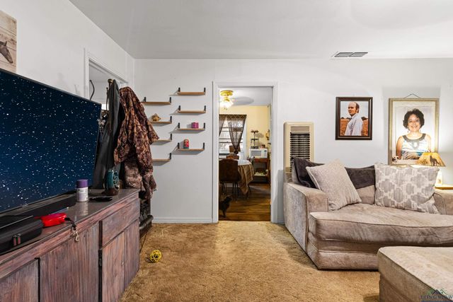 1009 DELIA DRIVE, Longview, TX 75601