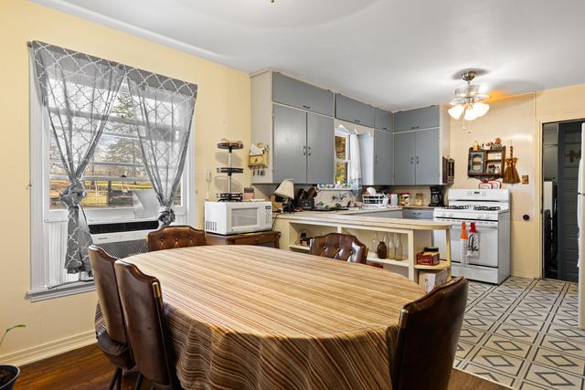 1009 DELIA DRIVE, Longview, TX 75601