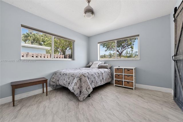 9341 SW 56th St, Cooper City, FL 33328