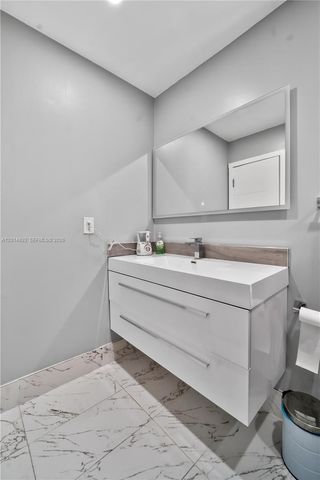 9341 SW 56th St, Cooper City, FL 33328