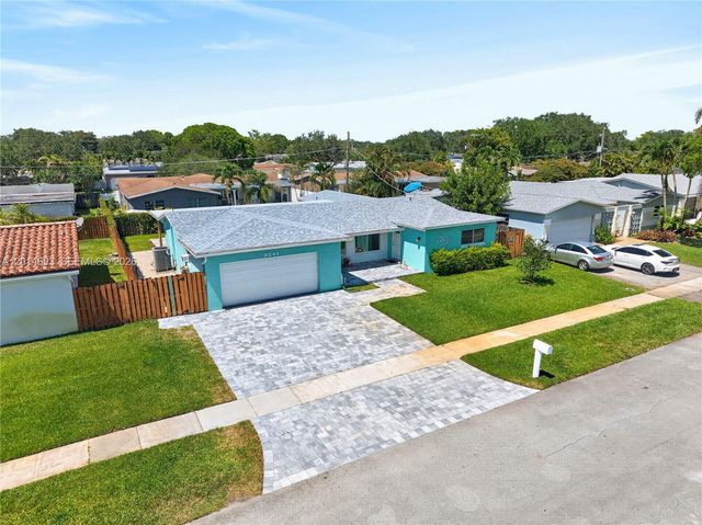 9341 SW 56th St, Cooper City, FL 33328