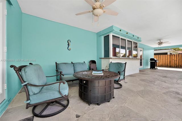 9341 SW 56th St, Cooper City, FL 33328