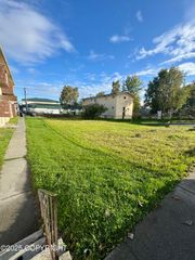 837 E 11th Avenue, Anchorage, AK 99501