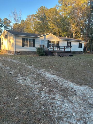 1211 Pleasure Drive, Summerton, SC 29148