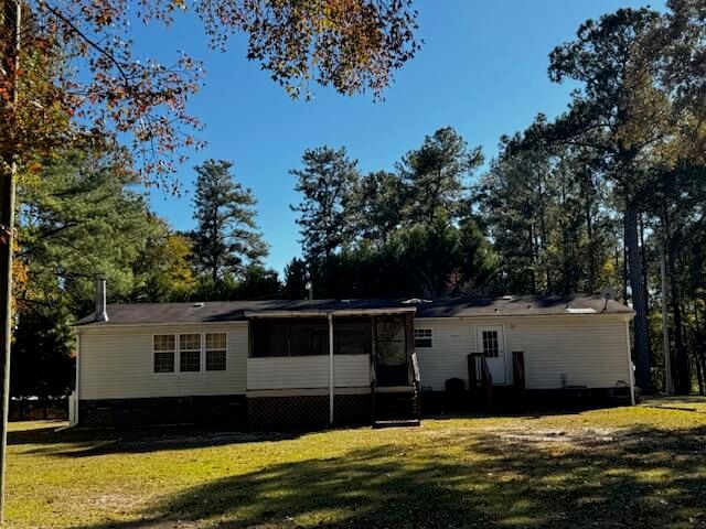 1211 Pleasure Drive, Summerton, SC 29148