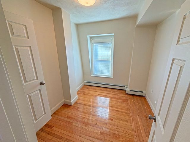 130 W 8th St 3, Boston, MA 02127