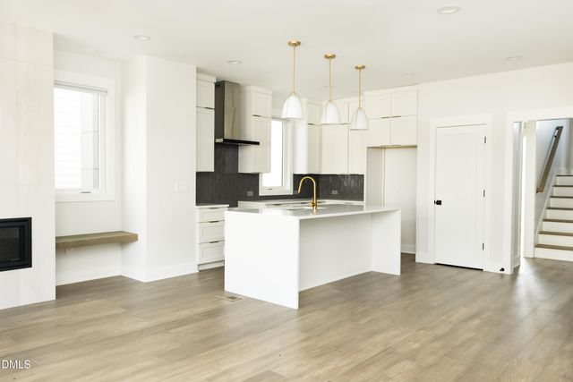 221 Woodsborough Place, Raleigh, NC 27601