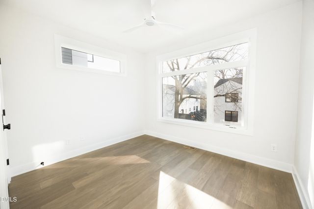 221 Woodsborough Place, Raleigh, NC 27601