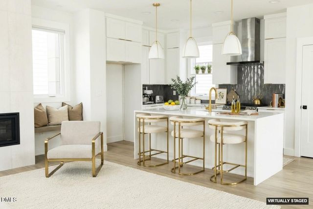 221 Woodsborough Place, Raleigh, NC 27601